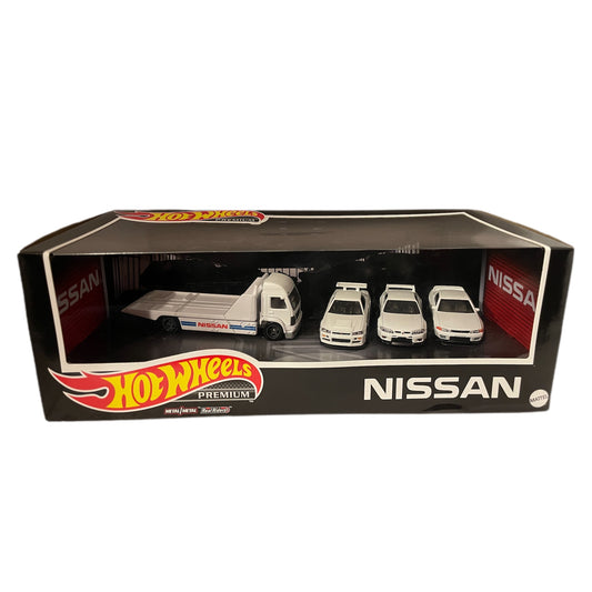 Hot Wheels Premium CarCulture Nissan GTR Garage